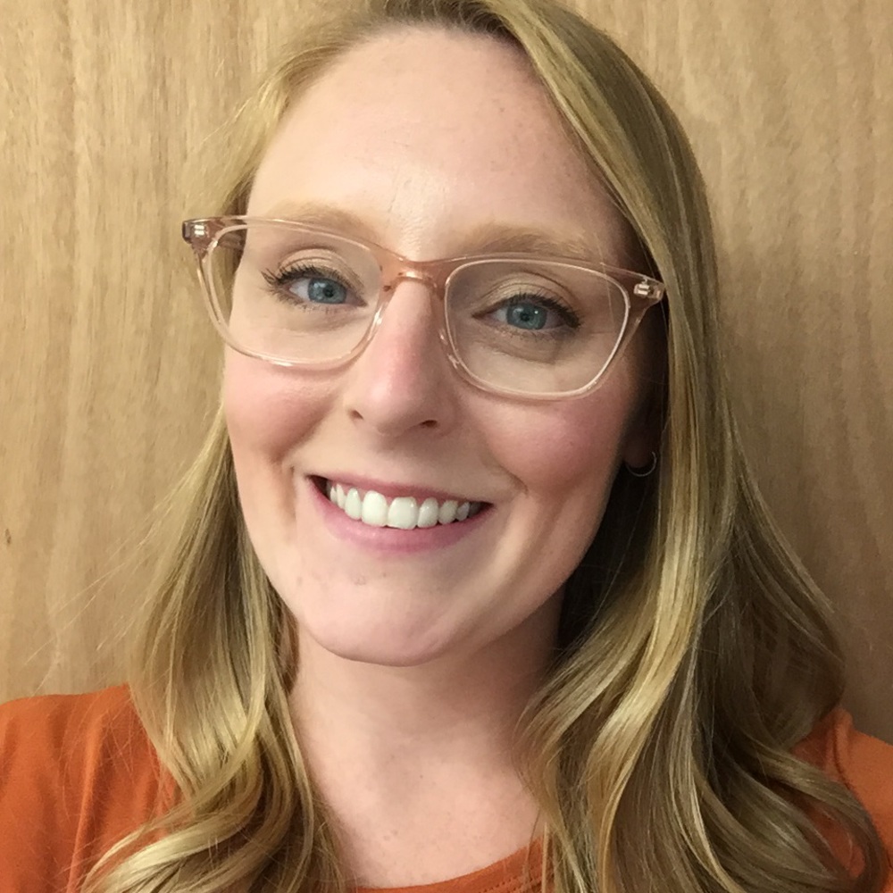 Meet your Posher, Elora